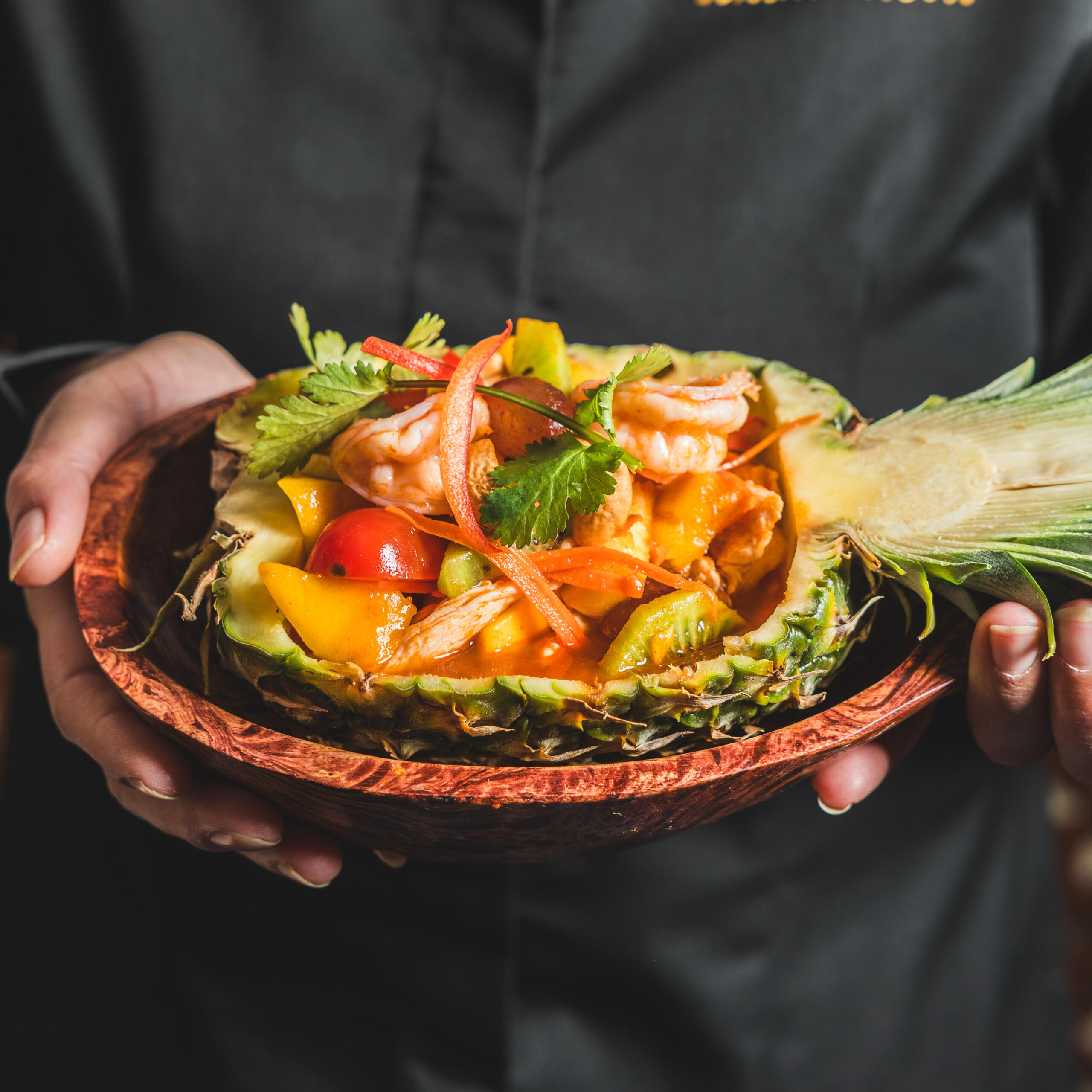 Yam Polamai Chowwung - Khun Akorn