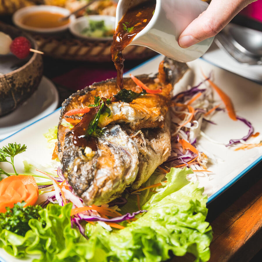 Pla Lad Prik - Khun Akorn